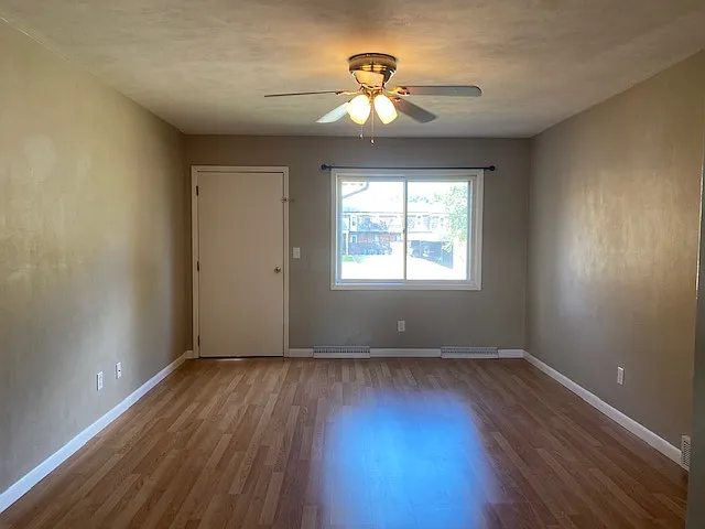 2 bed, 800 sqft, $925 — Photo 2