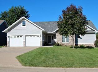 241 Emerald Meadows Dr, Arnolds Park, IA 51331