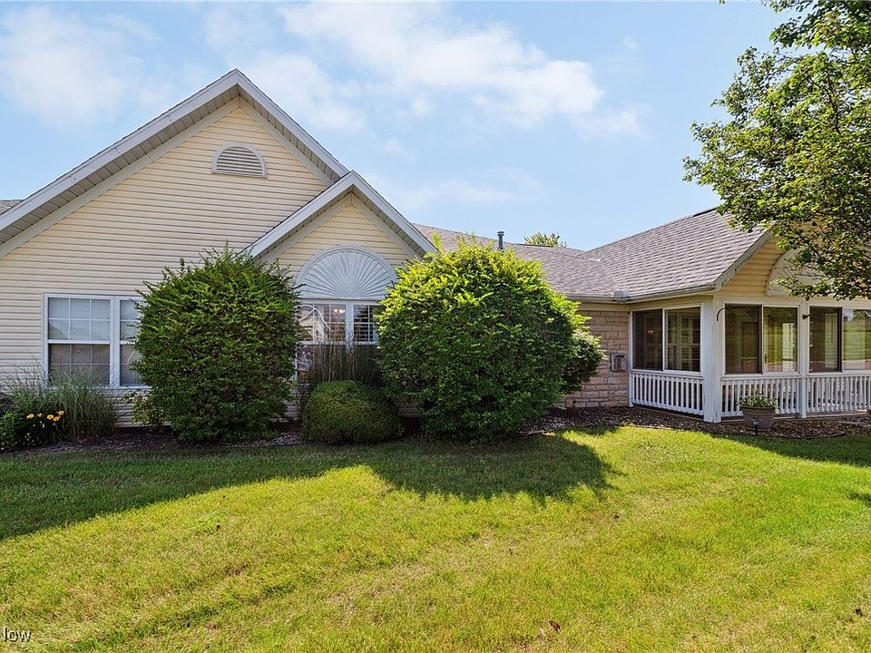 1st image of 657 Villa Dr