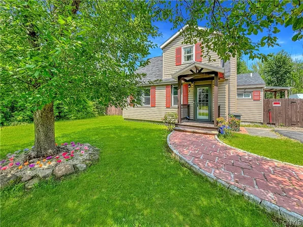 6041 McKinley Rd, Brewerton, NY 13029