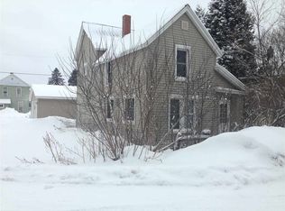 412 S 4th St, Ishpeming, MI 49849