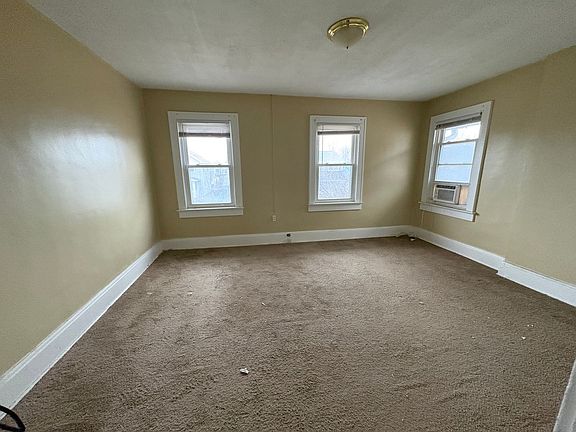 3rd image of 247-249 N Harris Ave #247