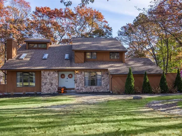 73 Patchogue Drive, Rocky Point, NY 11778