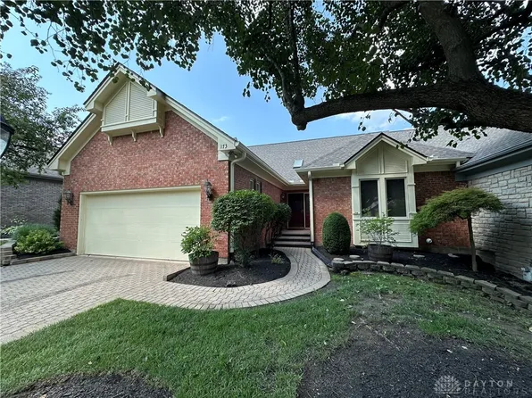 173 Copperfield Dr, Dayton, OH 45415