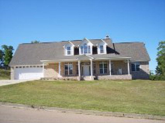1st image of 352 Lakes Dr N