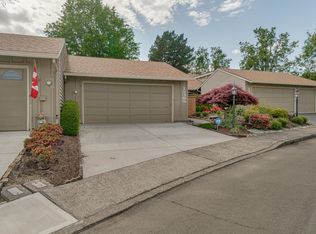 15365 SW Oaktree Ln, Tigard, OR 97224