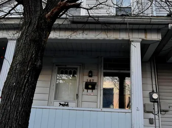 147 S Chestnut St, Mount Carmel, PA 17851