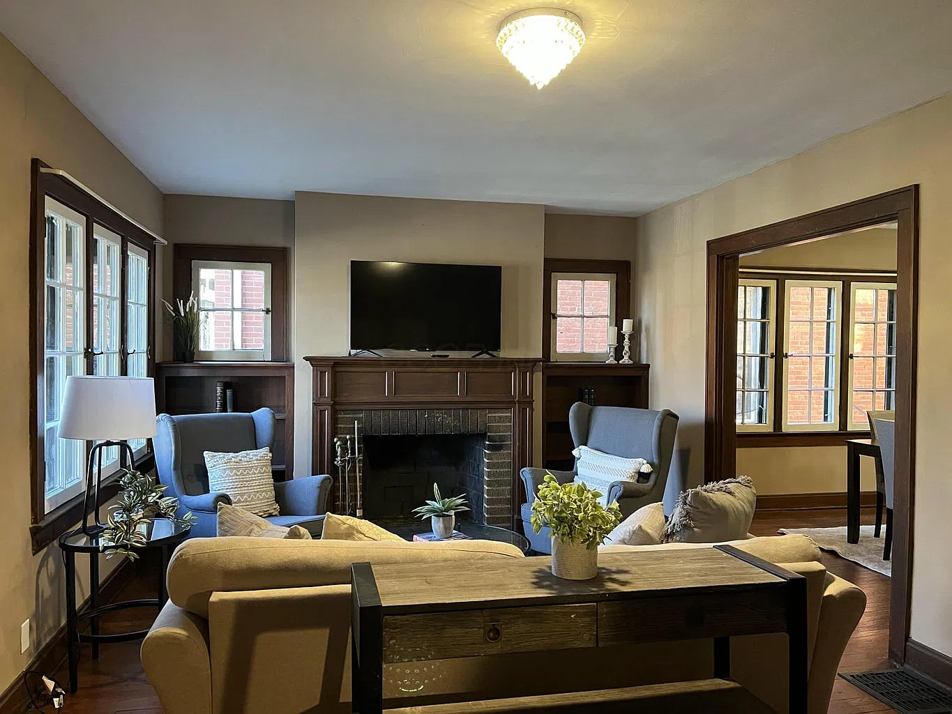 2 bed, 1400 sqft, $1,500 — Photo 1
