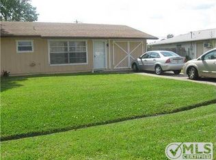 542 SW Duxbury Ave, Port Saint Lucie, FL 34983