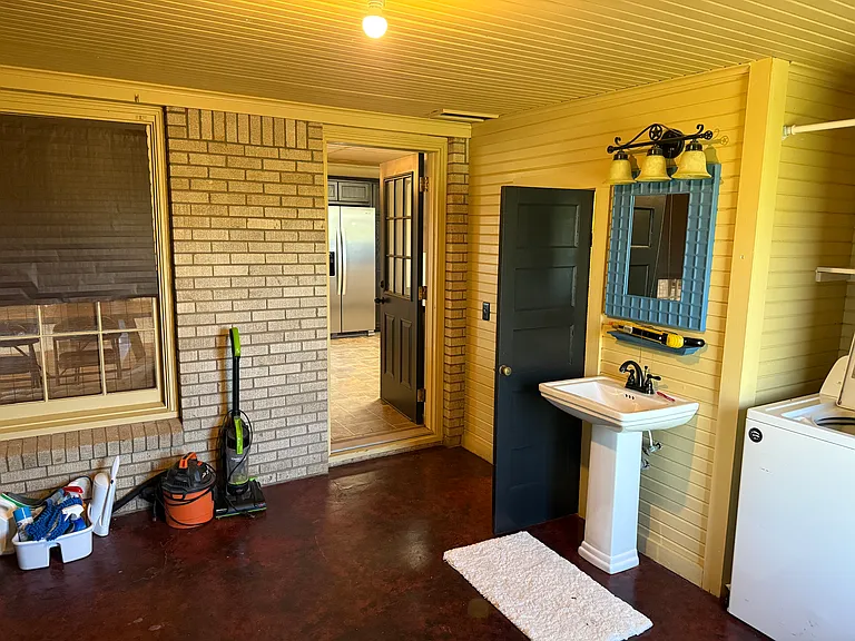 13428 FM 269 — Photo 22