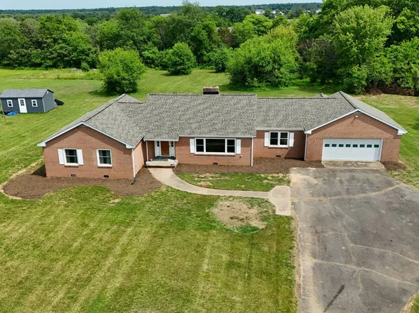 10479 Dowell Rd, Midland, VA 22728