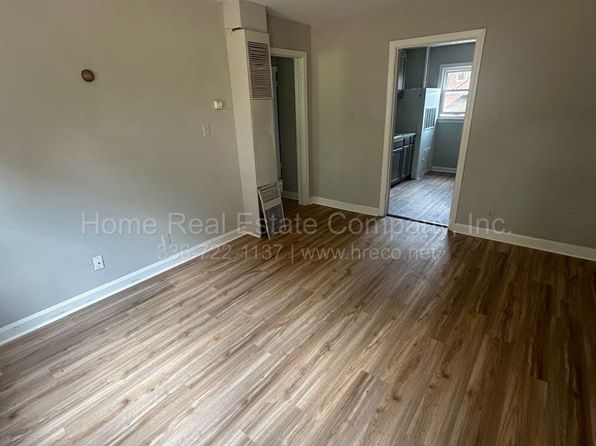 1443 Clark Ave APT A