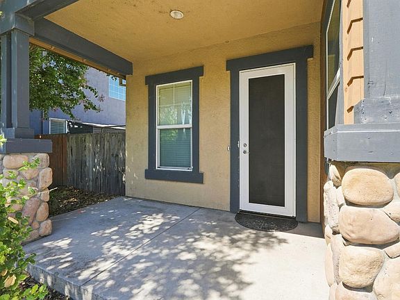 4th image of 10947 Cliffside Dr