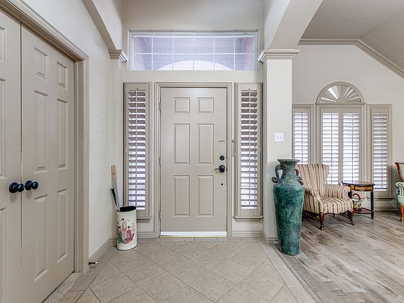 4th image of 3904 Indian Oaks Ln