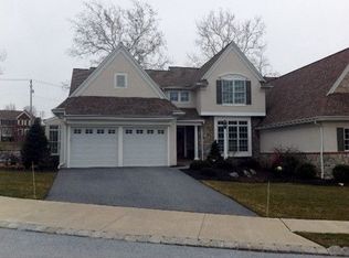 102 Bank Barn Ln, Lancaster, PA 17602