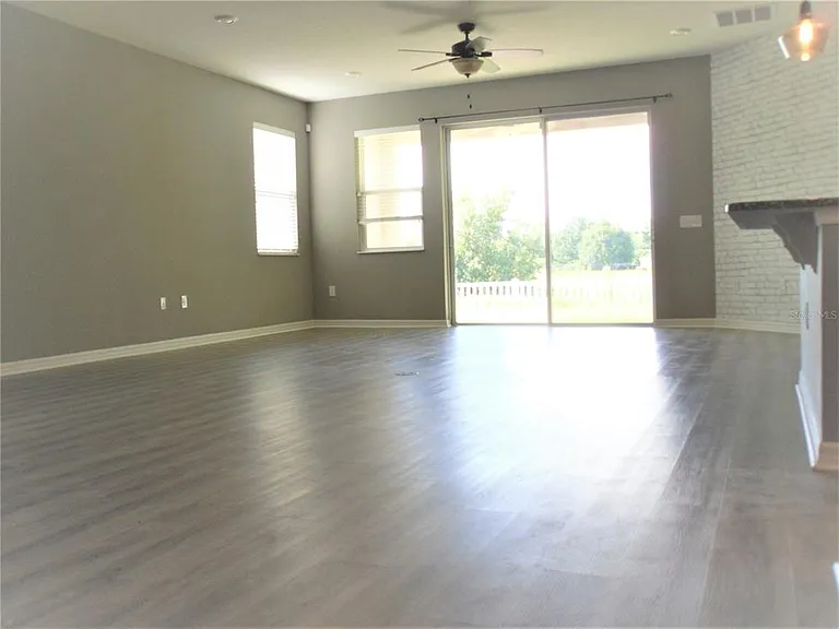 10638 Laguna Plains Dr — Photo 24