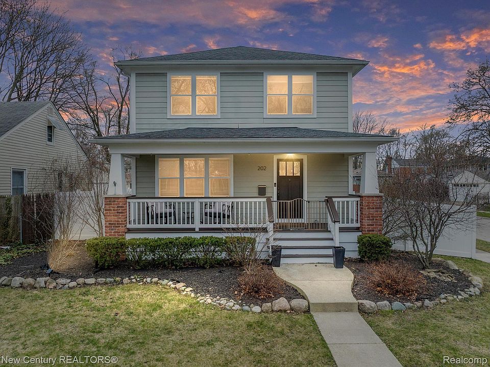 1st image of 202 S Wilson Ave