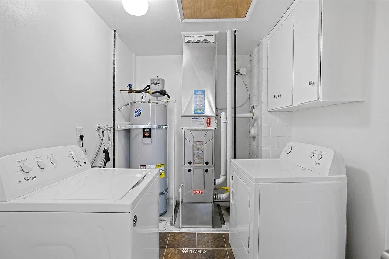 3 bed, 1480 sqft, $3,200 — Photo 2