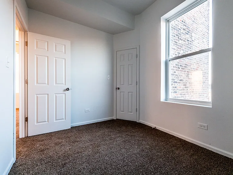 1630 S Sawyer Ave — Photo 8