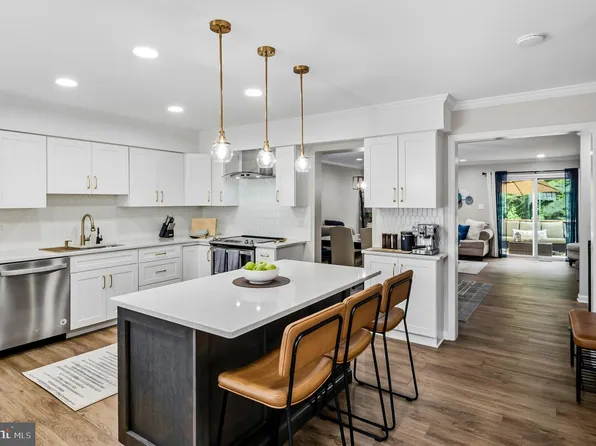 1824 Autumn Frost Ln, Baltimore, MD 21209