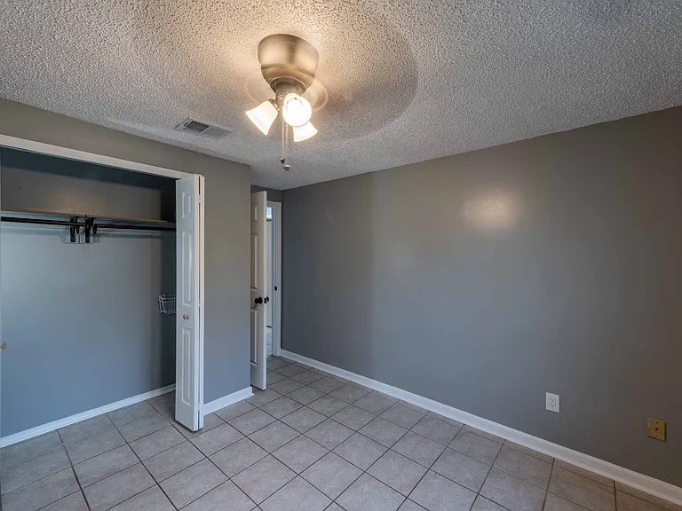 2586 Spring Lake Rd W — Photo 21