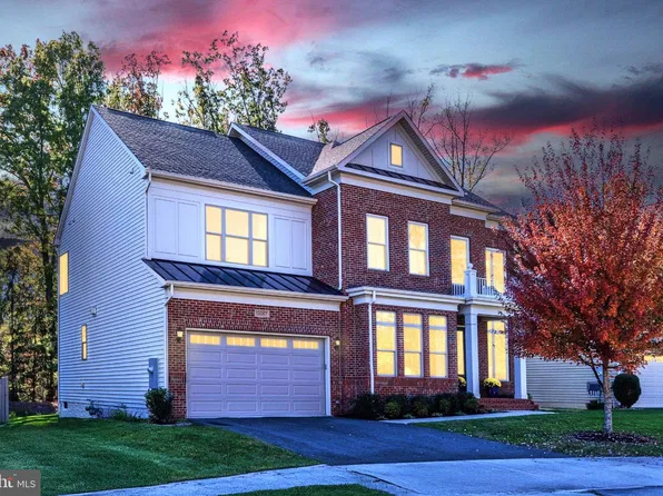 13067 Amber Dell Ct, Fairfax, VA 22030