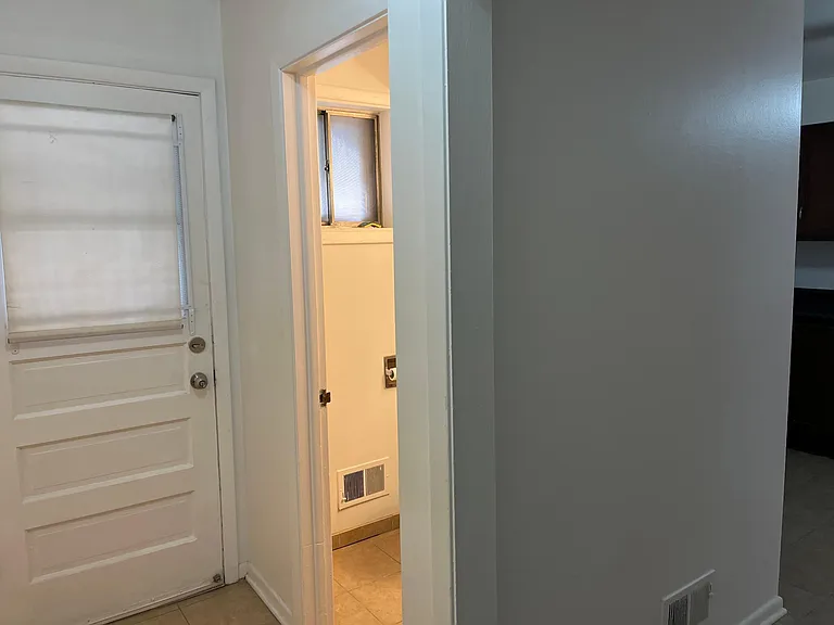 7906 W Lawrence Ave #D — Photo 9