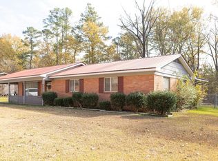 2505 Maple Dr, Starkville, MS 39759