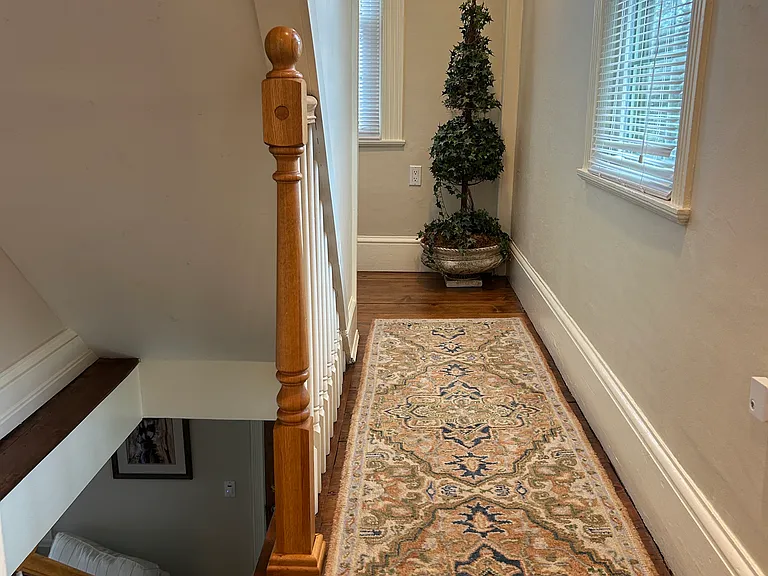 Maple St — Photo 15