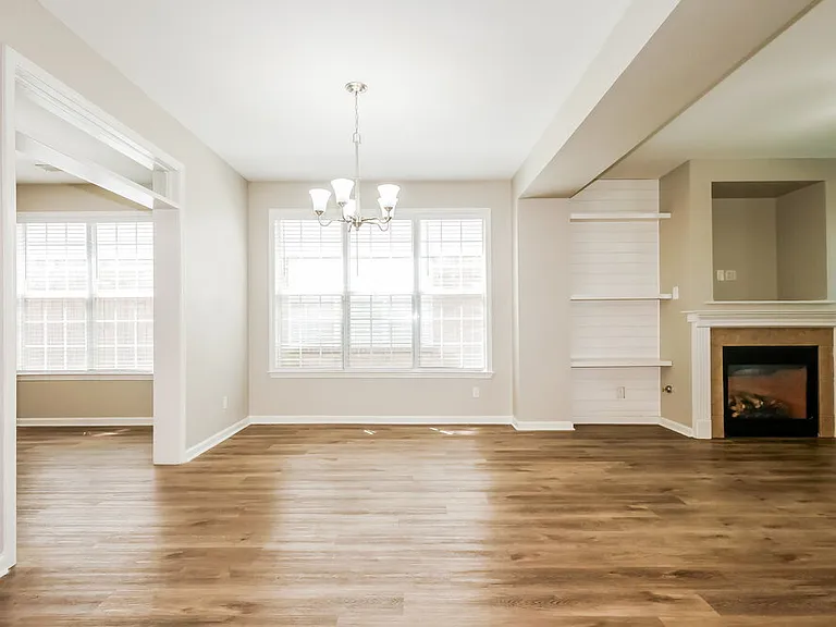 8565 Griffin Park Dr — Photo 6