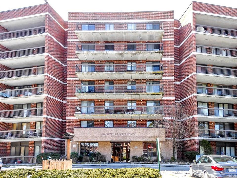 1st image of 1374 Midland Ave APT 202