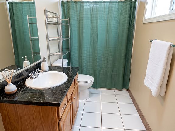 5th image of 695 15th St #1