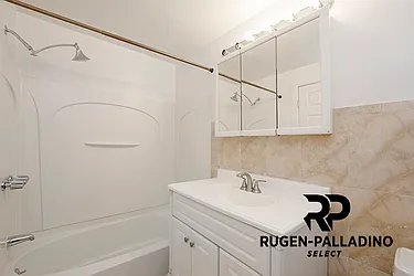 Rented by R New York