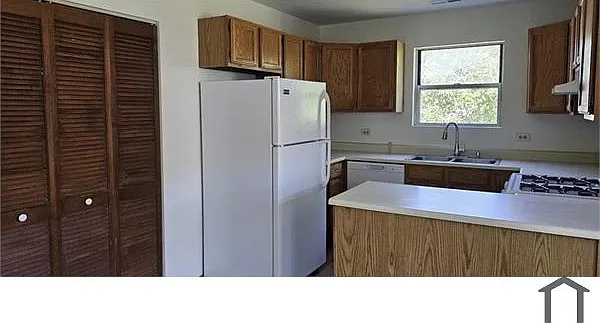 300 Village Creek Dr #2A — Photo 4