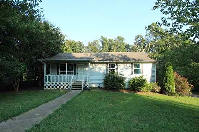 1st image of 224 Geren Dr NE