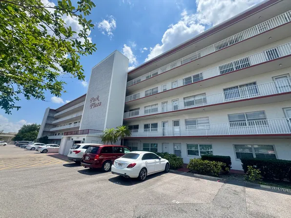 5060 76th Ave N APT 309, Pinellas Park, FL 33781