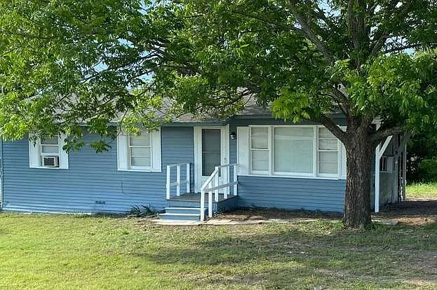 212 Houston St — Photo 17