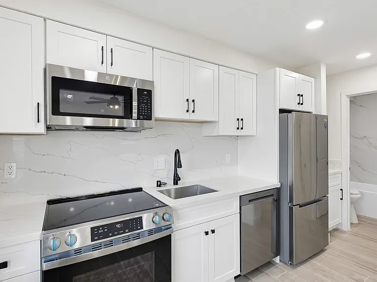 3330 Altadena Ave #1 — Photo 11
