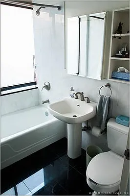 Sold by Bank Neary | media 12