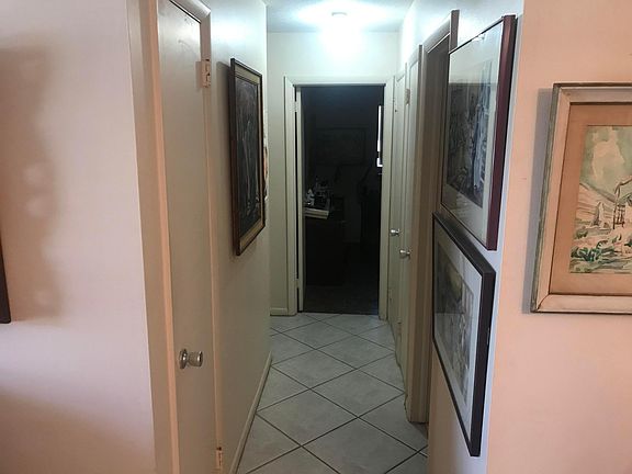 4th image of 200 Tam O Shanter Drive