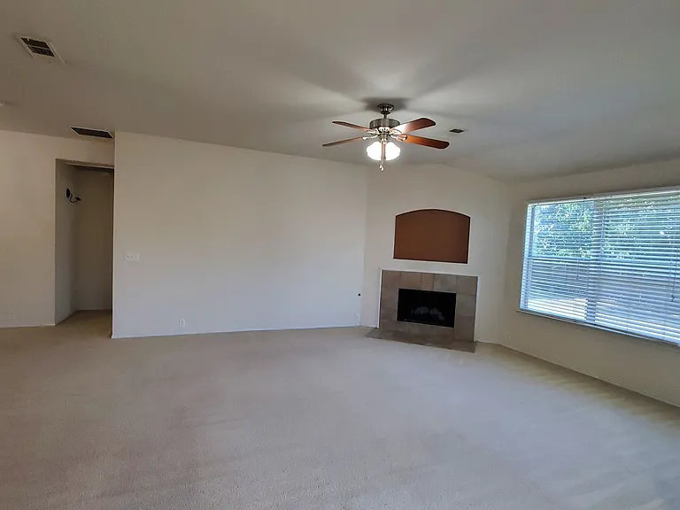 3021 Sawgrass Dr — Photo 7