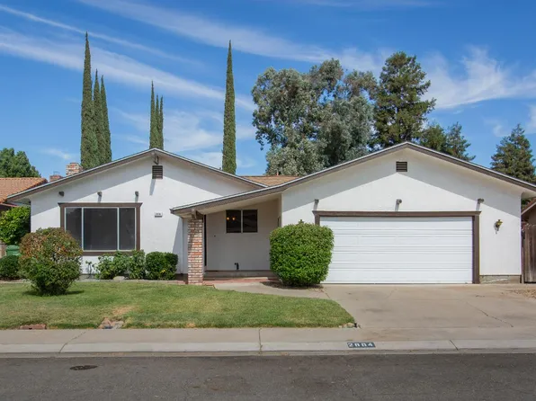 2804 Serramonte St, Denair, CA 95316