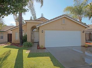 3021 Starside Dr, Bakersfield, CA 93312