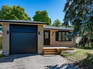 96 Hickling Trl, Barrie, ON L4M5T3