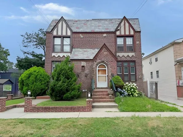 9268 240th Street, Bellerose, NY 11426