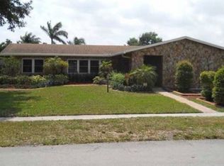 10960 Taft St, Hollywood, FL 33026