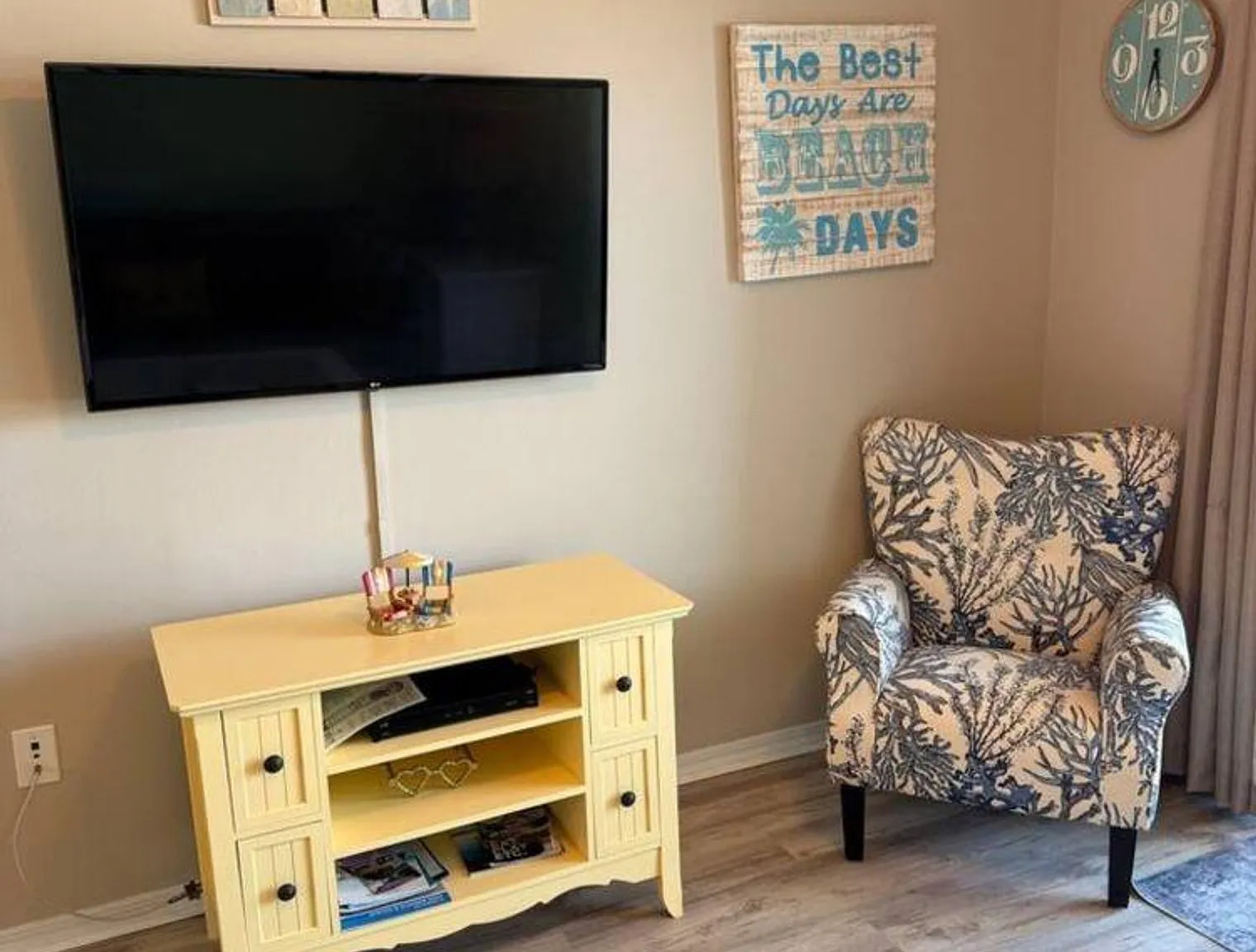 1 bed, 2.0 bath, $3,090 — Photo 2