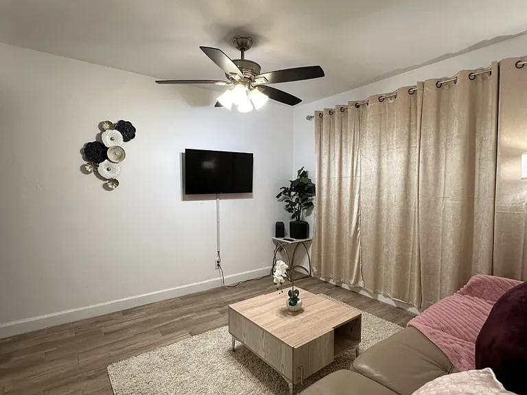 1505 NE 15th Ave #7 — Photo 3