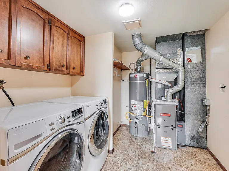 6270 Preakness Dr — Photo 12