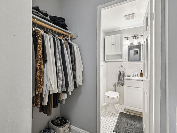 4th image of 1475 Euclid St NW APT 106